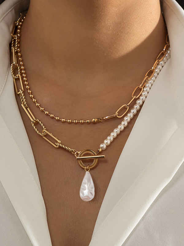 Double-Layer Pearl Clasp Pendant Necklace