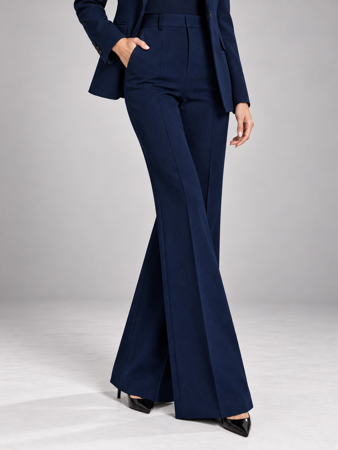 Dark Blue Single Breasted Blazer With Peak Lapels And Slightly Flared Pants 2-Piece Suit
