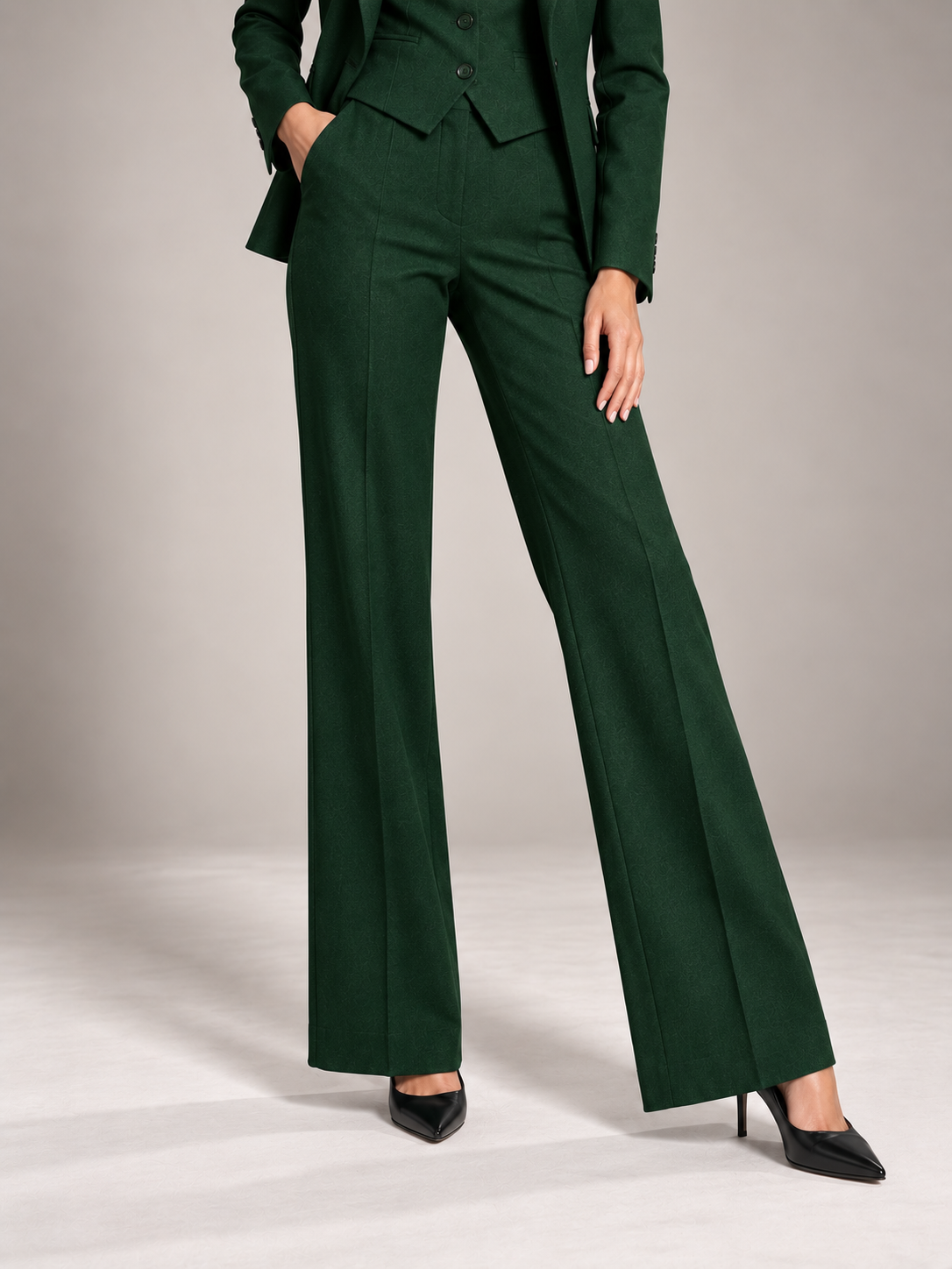 Green Peak Lapel Blazer & Vast And Straight Leg Flared Pants 3-Piece Suit
