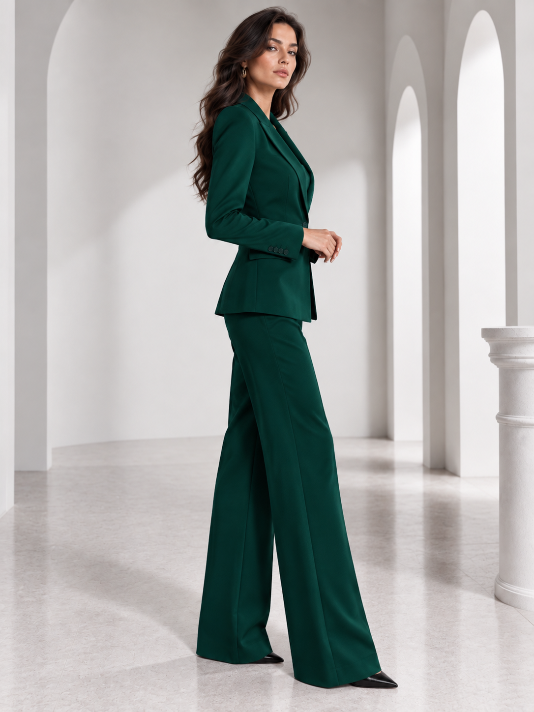 Green Single Breasted Blazer With Peak Lapels And Slightly Flared Wide Leg Pants 2-Piece Suit