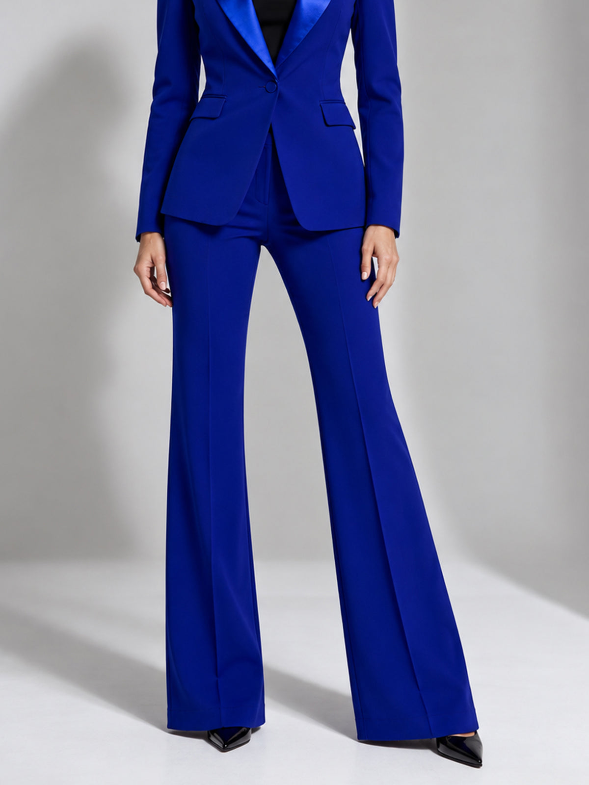 Royal Blue Satin Peak Lapel Single Breasted Blazer And Pants 2-Piece Suit
