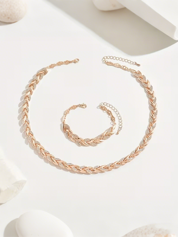 Elegant And Luxurious Leaf-shaped Necklace And Bracelet Set