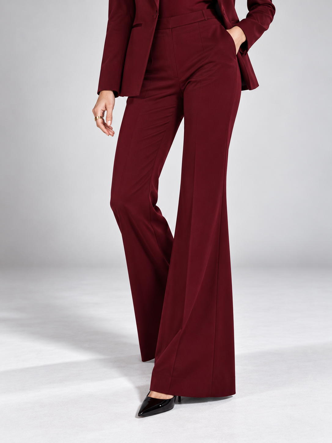 Burgundy Single Breasted Blazer With Peak Lapels And Flared Pants 2-Piece Suit