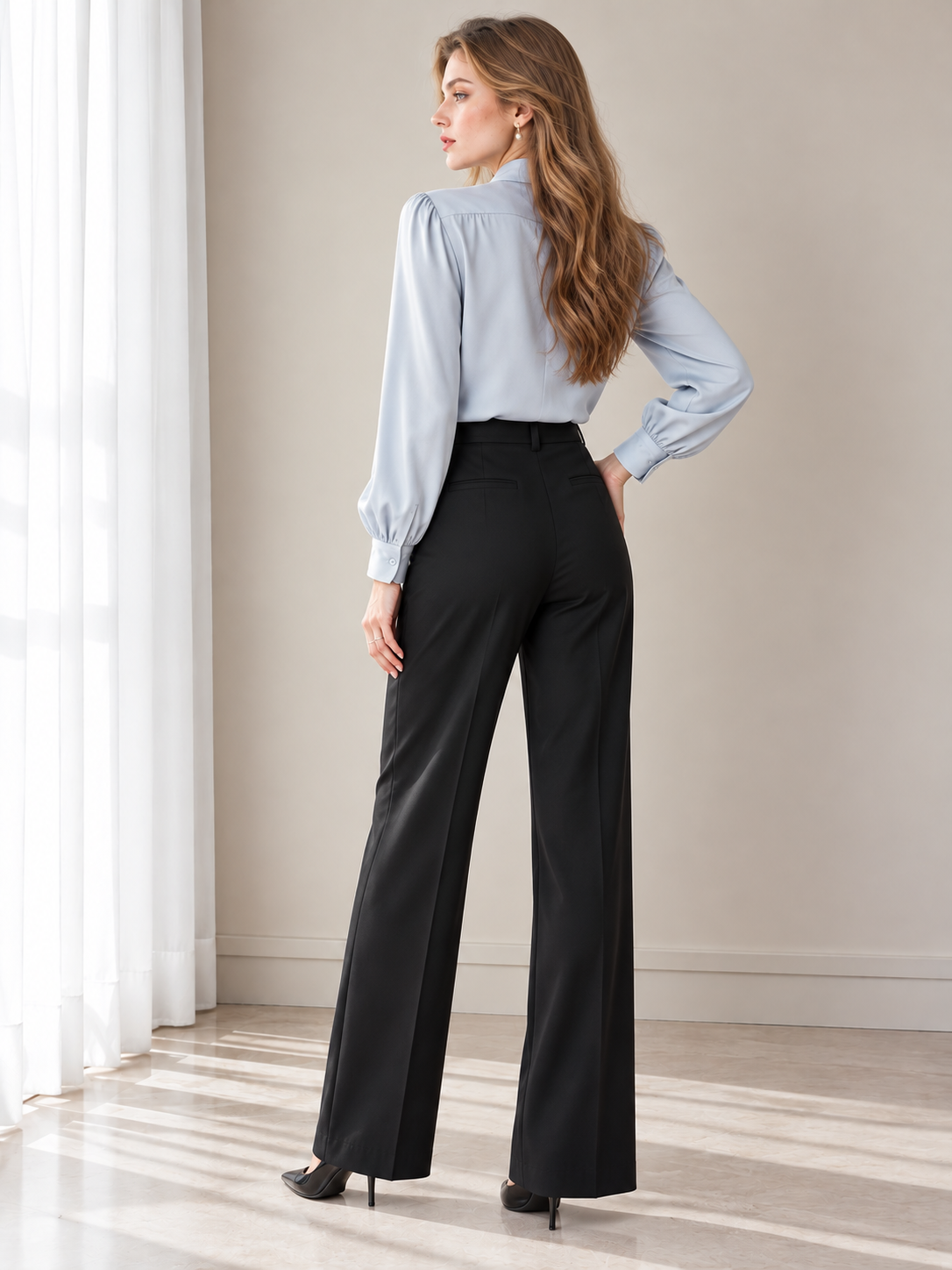 Camicia azzurra in raso con papillon