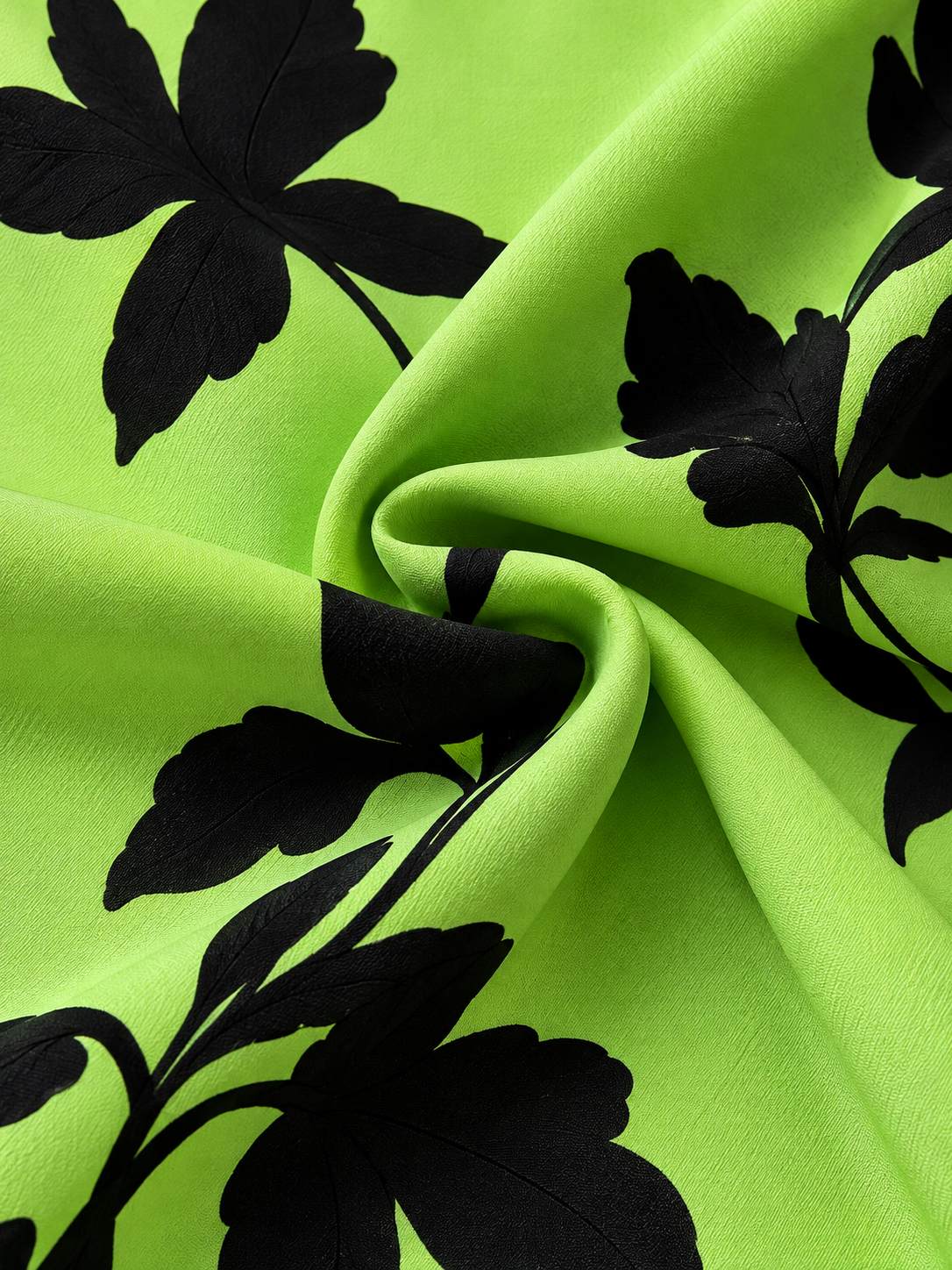 Fruit Green Floral Print Short Sleeved Suit Capri Pants 2-Piece Suit
